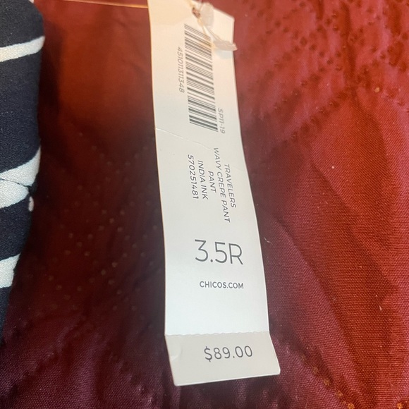 NWT Travelers Navy/Ivory wavy pattern Crepe Pants - Picture 4 of 4